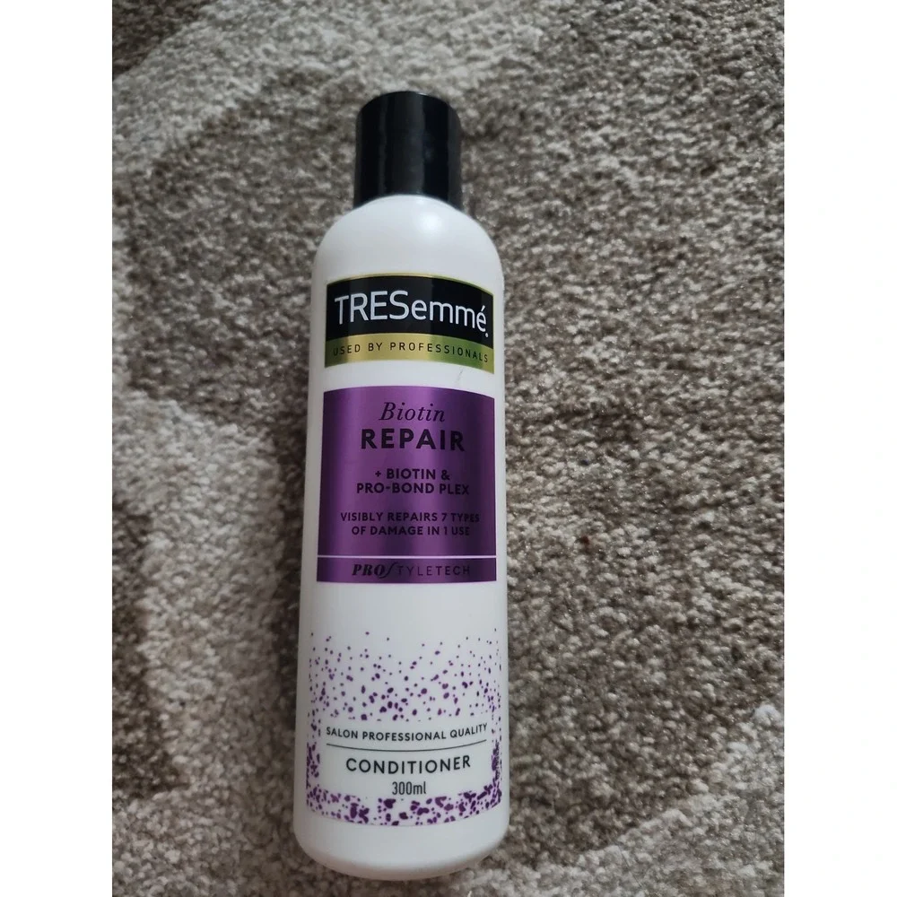 TRESemme BIOTIN REPAIR + Pro-bond Plex Conditioner 300ml